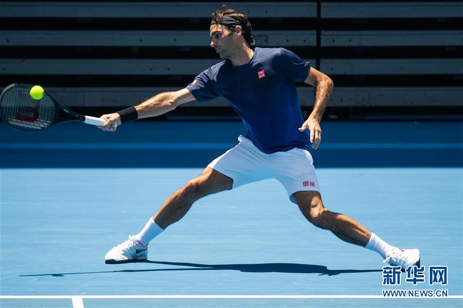 (體育)(2)網球——澳網:費德勒備戰